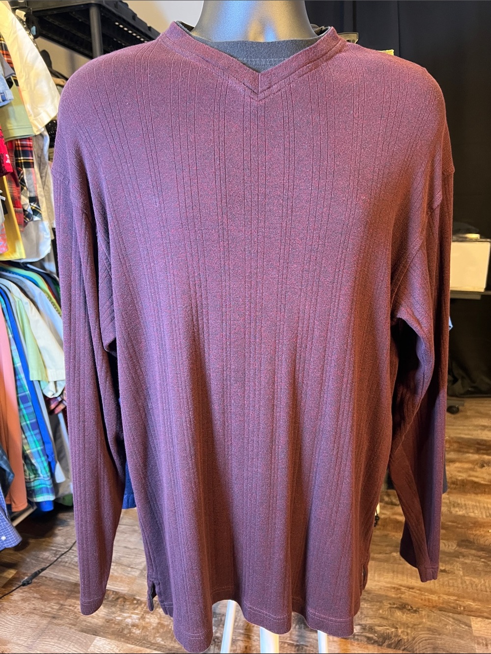 Haggar Men's Long Sleeve V-Neck Sweater in Burgundy